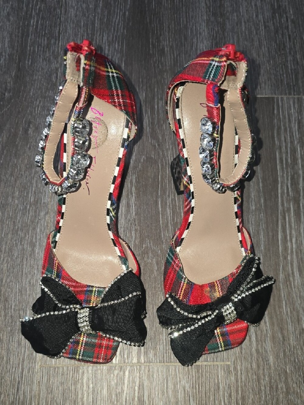 Betsey Johnson Red Plaid Jeweled Bow Leopard Block Heels - Picture 2 of 6